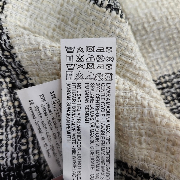 Zara Basics High-Rise Striped  Tweed Shorts  Women's Size S  Casual Side-Zip - Picture 10 of 11